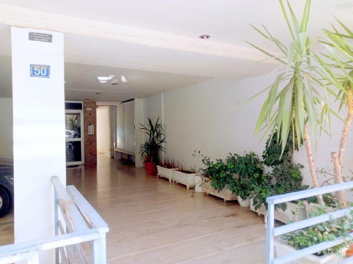 Apartamento Studio Natasha In The Area Of Kallithea Atenas Exterior foto